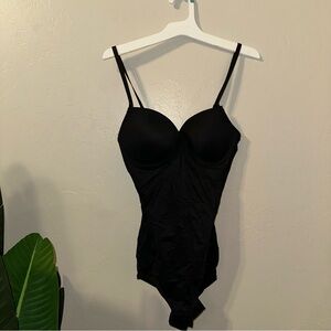 Black medium (6) underwire shapewear bodysuit